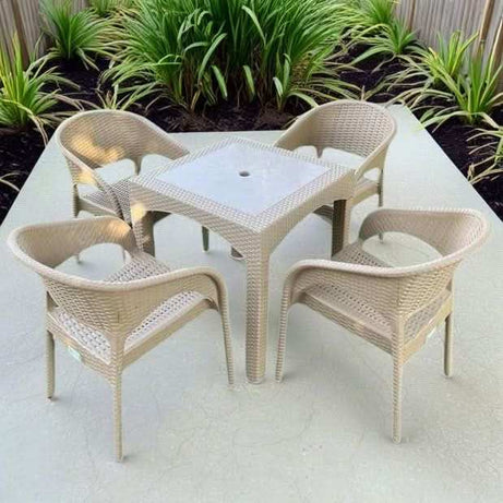 طقم بلاستك بامبو 4 كرسي وطاولة - Baytuk