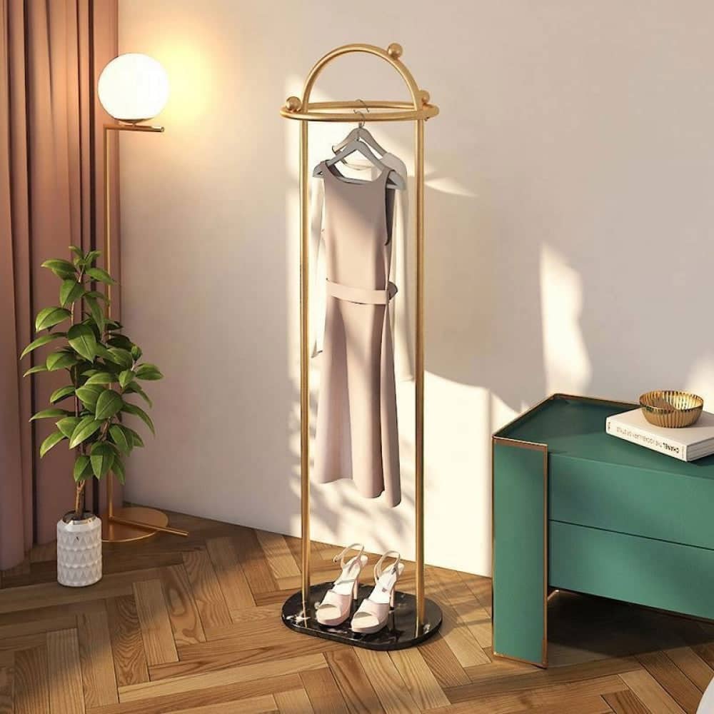 علاقة ملابس مودرن