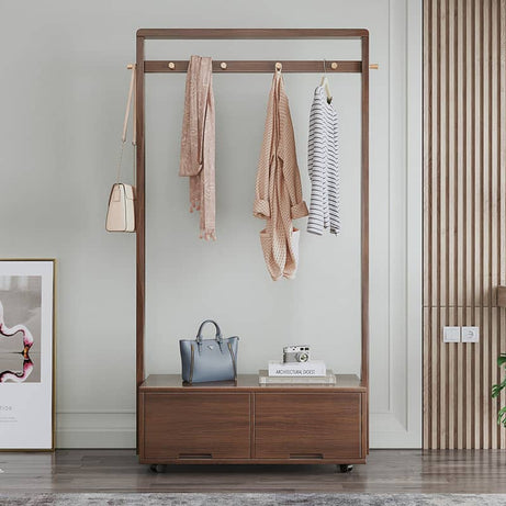 علاقة ملابس حديثة - RAZ