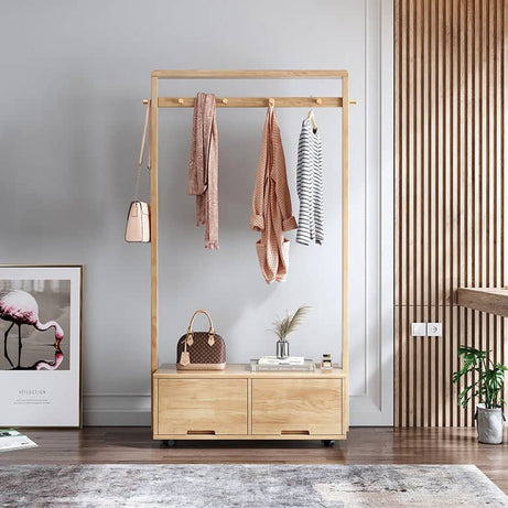 علاقة ملابس حديثة - RAZ