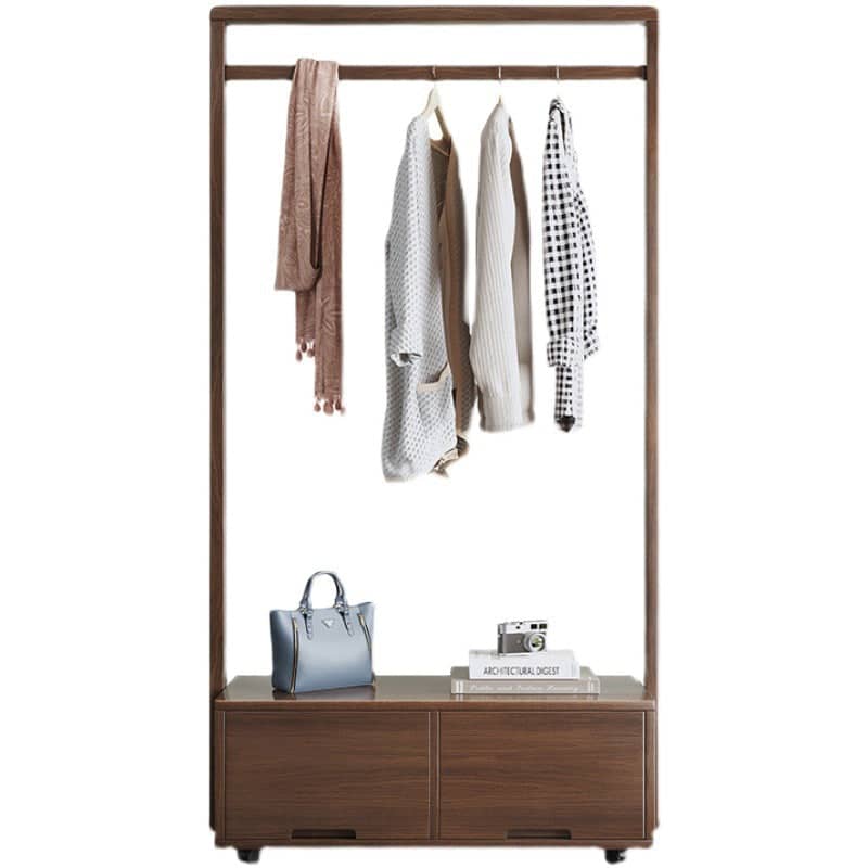 علاقة ملابس حديثة - RAZ