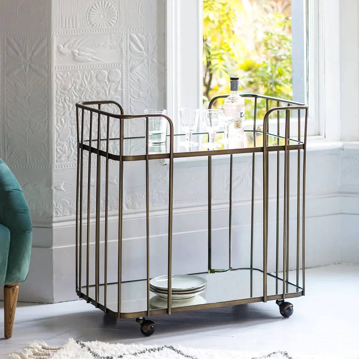 تروللي بلون مميز معدني