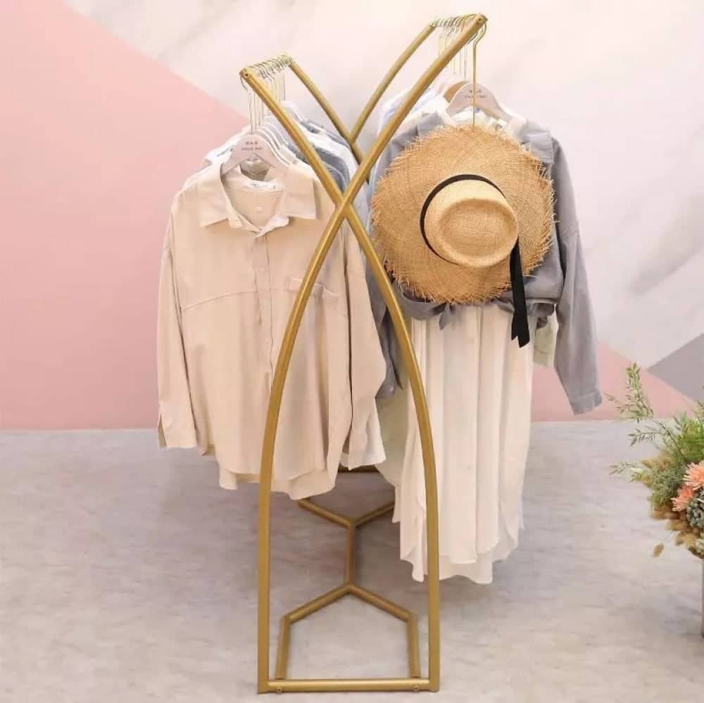 علاقة ملابس بسيطة - MORE