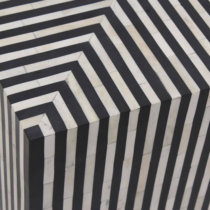 طاولة جانبية مبتكرة - LEGACY