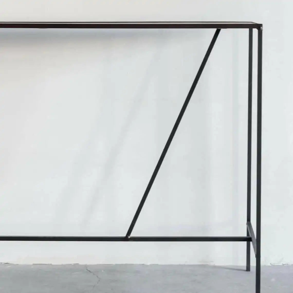 كونسول معدني عصري - Baytuk