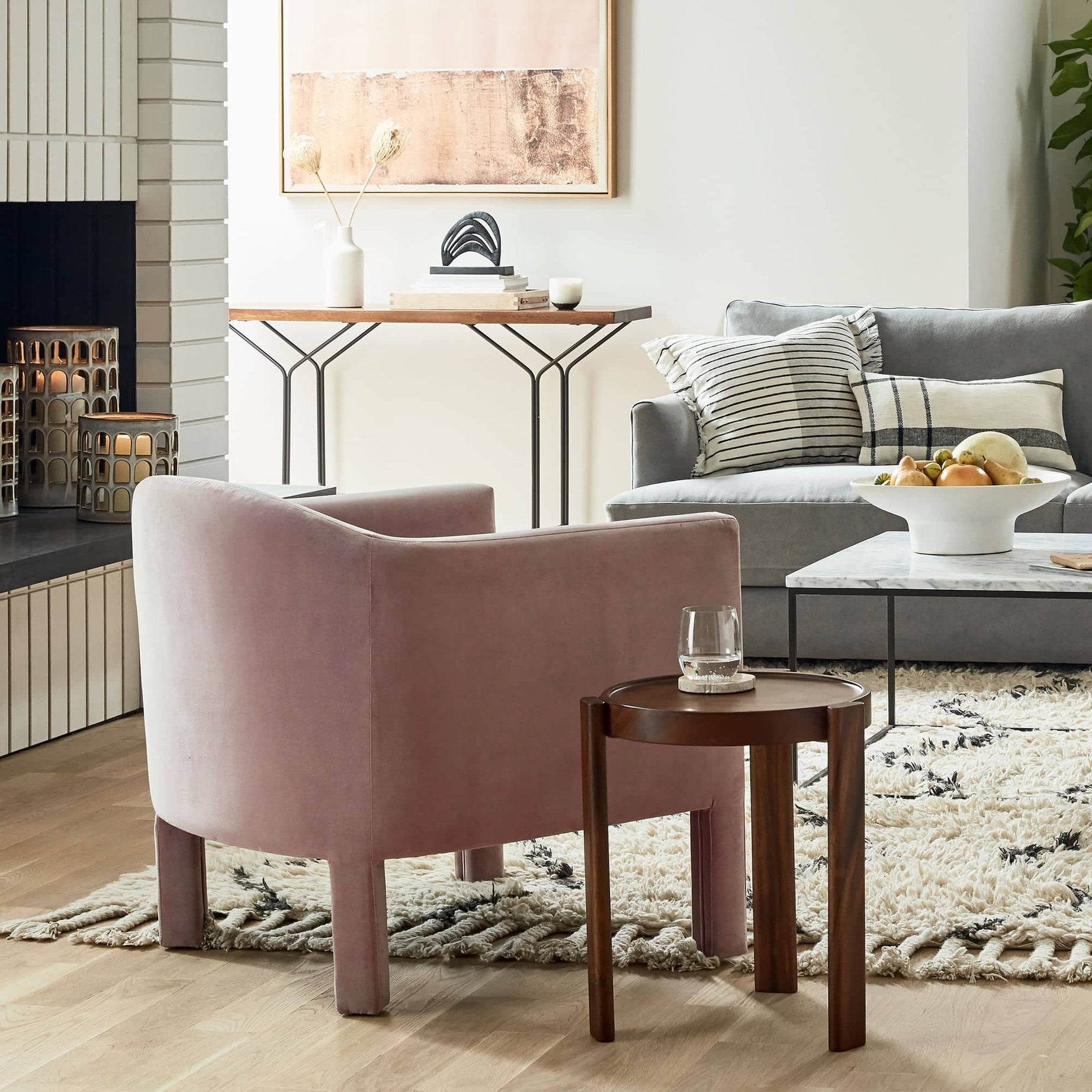 كرسي بتصميم حديث - SAGE