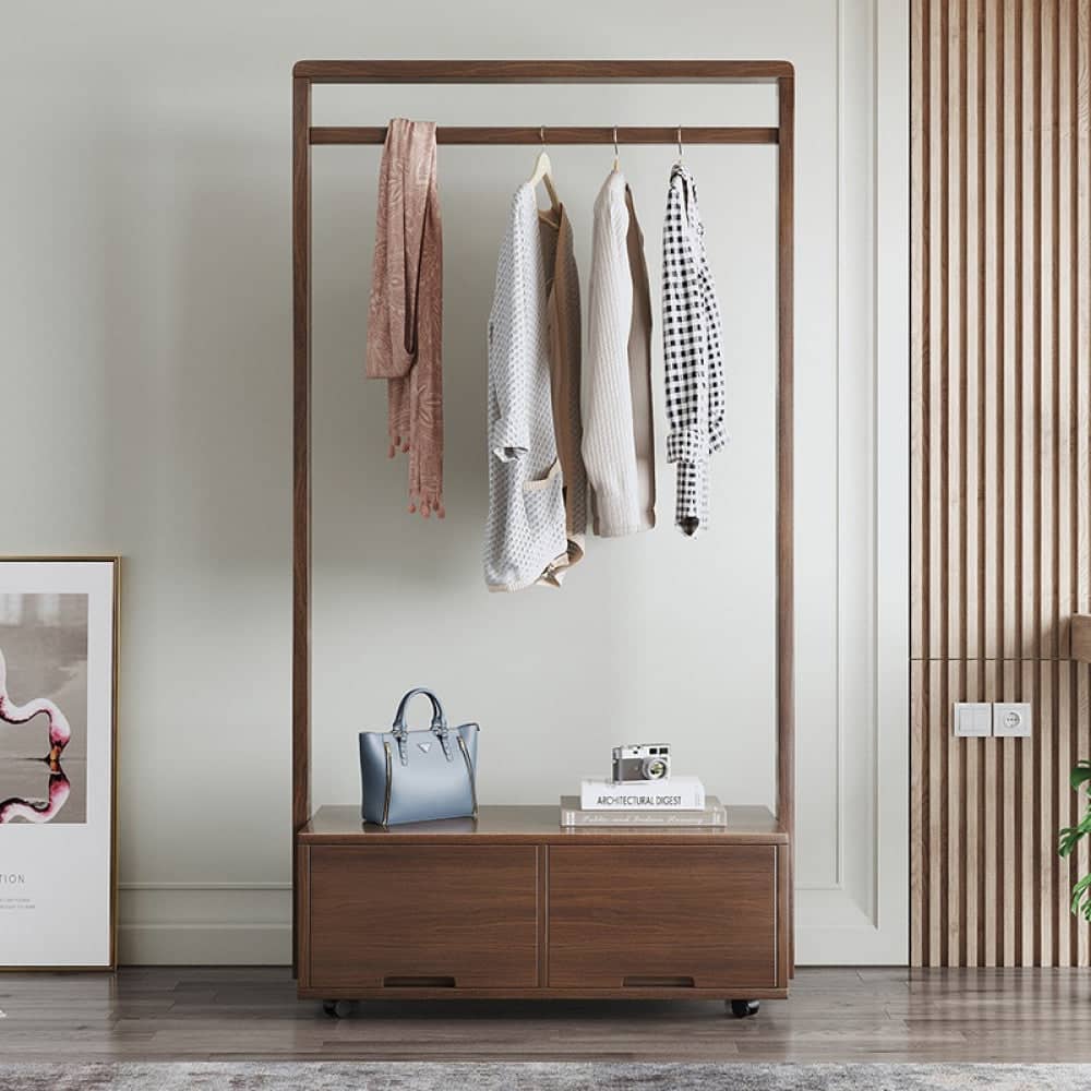 علاقة ملابس حديثة - RAZ