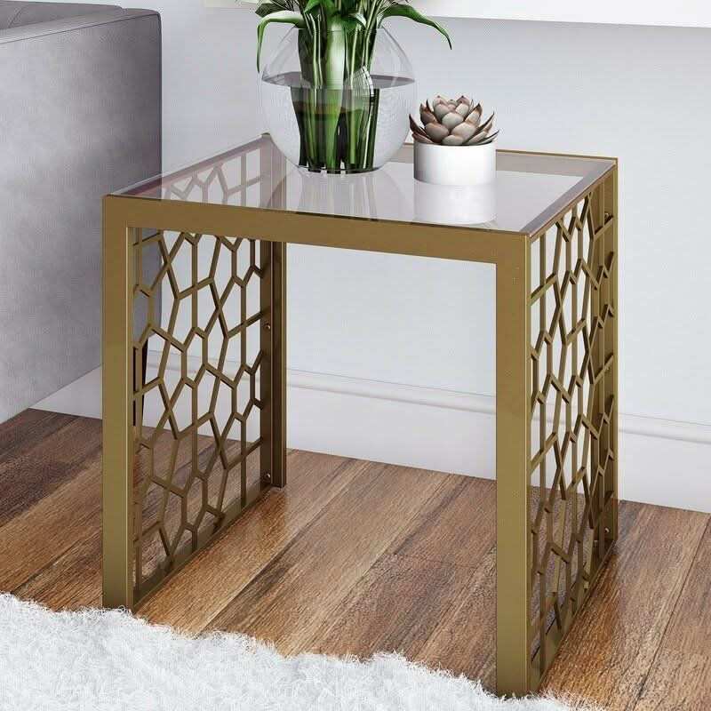طاولة جانبية بتصميم مودرن - Baytuk