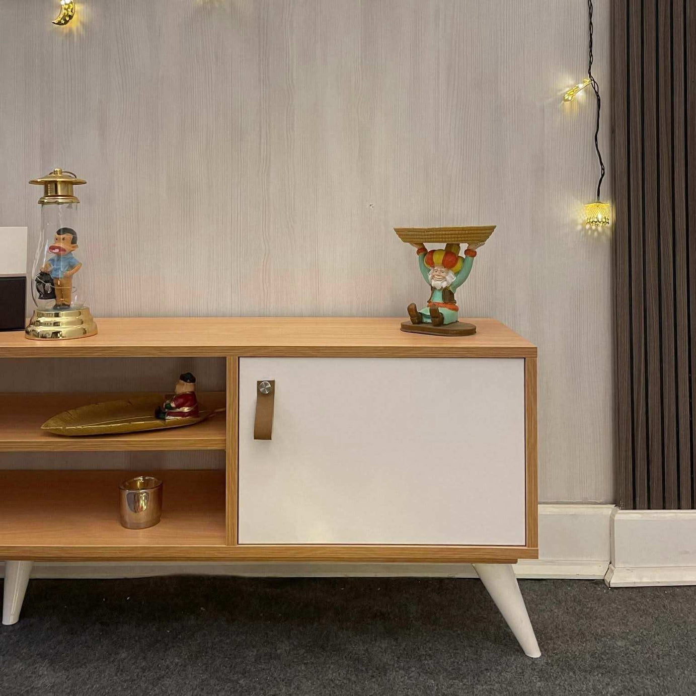 طاولة تلفاز عصرية - Baytuk